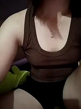 Hazel Nova online show from May 3, 2026, 12:16 am