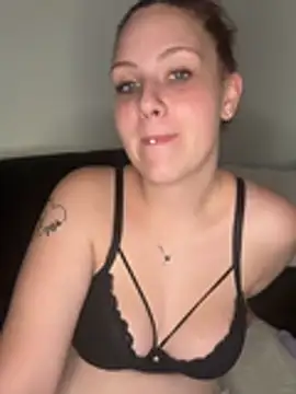 CuteBeaX online show from June 29, 2026, 7:03 pm
