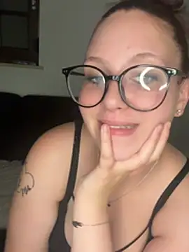 CuteBeaX online show from June 30, 2026, 7:59 pm