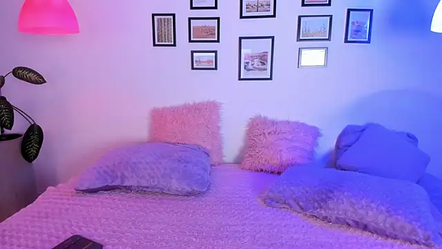 Snapshot of Kendaall_sweet chatting on June 10, 2026, 3:07 am Kendaall sweet online show from June 10, 2026, 3:07 am