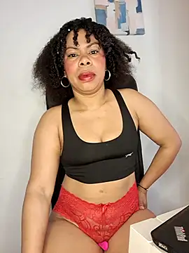 Cassandra em  online show from May 1, 2026, 4:33 pm
