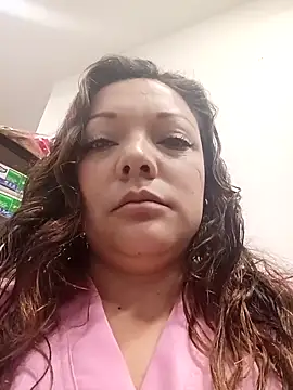 SAMANTHA--02 online show from May 5, 2026, 2:14 pm