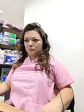SAMANTHA--02 online show from May 11, 2026, 2:45 pm