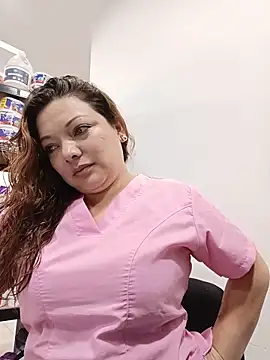 SAMANTHA--02 online show from May 21, 2026, 2:35 pm