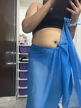 Snapshot of Tamil_Azhagie chatting on May 29, 2026, 10:19 pm Tamil Azhagie online show from May 29, 2026, 10:19 pm