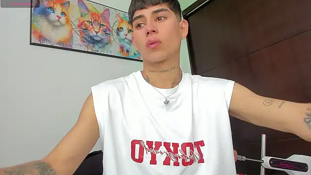 lukasstrong  online show from August 9, 2026, 7:19 pm