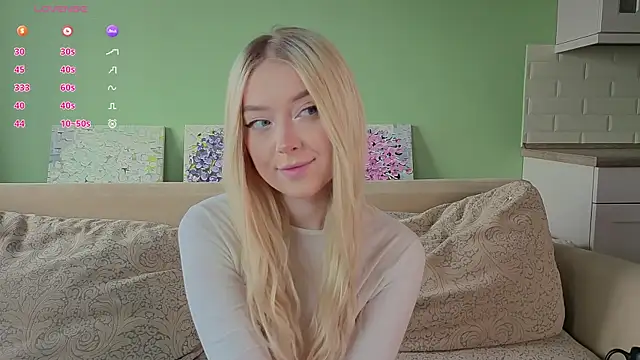 Snapshot of Chanelbayerr chatting on May 2, 2026, 3:11 am Chanelbayerr online show from May 2, 2026, 3:11 am
