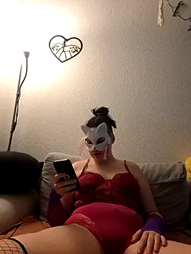 Snapshot of Midnight_Feet chatting on June 24, 2026, 12:15 pm Midnight Feet online show from June 24, 2026, 12:15 pm