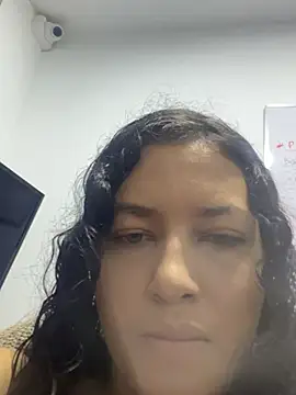 SilvanaVega online show from May 8, 2026, 12:43 pm