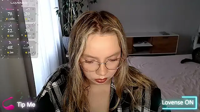 Snapshot of PolinaXXXXXJones chatting on June 25, 2026, 1:48 pm PolinaXXXXXJones online show from June 25, 2026, 1:48 pm