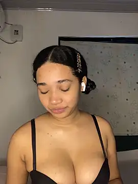 Snapshot of _sweetSabrina- chatting on June 28, 2026, 8:37 pm sweetSabrina- online show from June 28, 2026, 8:37 pm