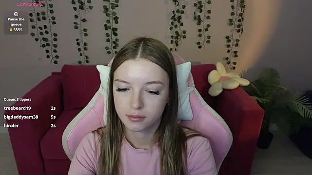 Snapshot of Eva_Th0mpson chatting on July 7, 2026, 6:47 am Eva Th0mpson online show from July 7, 2026, 6:47 am