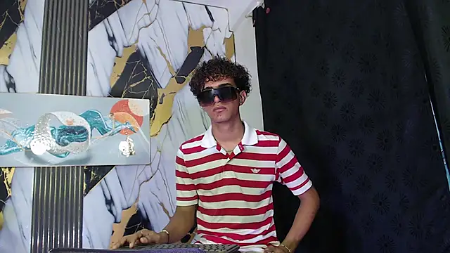 GOLDEN 2026 online show from June 12, 2026, 7:24 pm