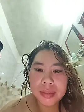 Snapshot of Banana-zz chatting on August 1, 2026, 3:00 pm Banana-zz online show from August 1, 2026, 3:00 pm