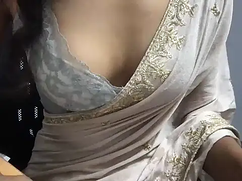 Harleen Kaur07 online show from July 8, 2026, 9:14 am