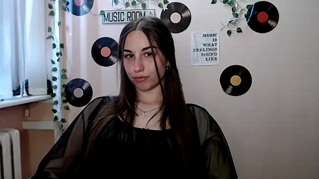 Cutie  Mia online show from May 6, 2026, 11:04 am
