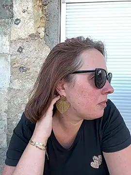 zelda252 online show from July 28, 2026, 4:39 pm