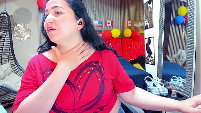 Snapshot of BBWLuxuryMuse chatting on July 21, 2026, 11:56 am BBWLuxuryMuse online show from July 21, 2026, 11:56 am