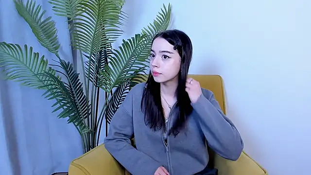 RinaDecos online show from May 3, 2026, 8:20 am