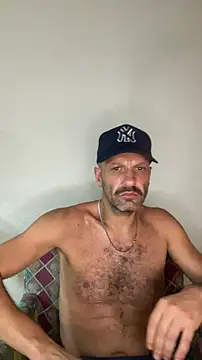 french solo X online show from June 8, 2026, 6:03 am