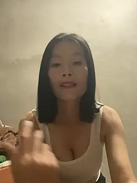 Snapshot of Zuzu_sexy chatting on May 26, 2026, 8:10 am Zuzu sexy online show from May 26, 2026, 8:10 am