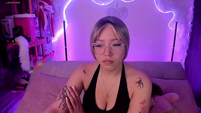 liz martins1 online show from July 6, 2026, 1:46 am