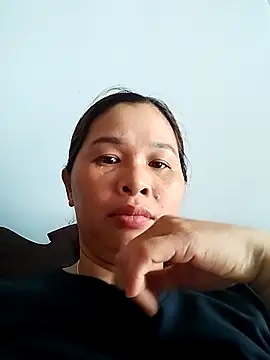 Snapshot of Dug_1x chatting on May 3, 2026, 5:35 am Dug 1x online show from May 3, 2026, 5:35 am