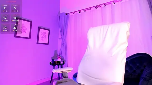 Scarlet Big boobs online show from July 23, 2026, 3:04 am
