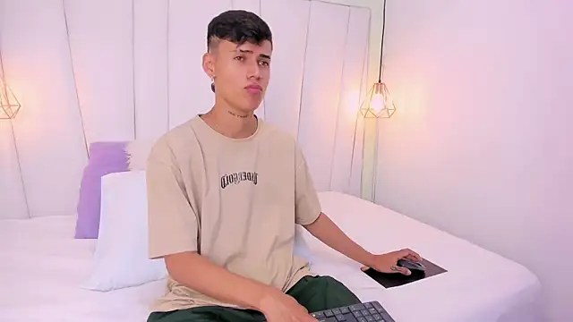 JacobFerrer online show from June 30, 2026, 5:03 pm