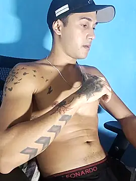 jeaxreyex23 online show from May 8, 2026, 3:01 am