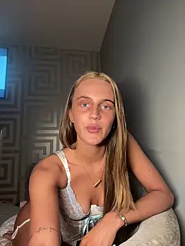 Exotic-Elsie online show from May 13, 2026, 9:22 pm