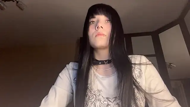 gothicq online show from May 14, 2026, 6:47 pm