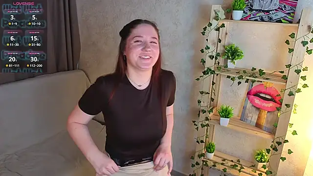RudyLienna online show from June 10, 2026, 4:23 am