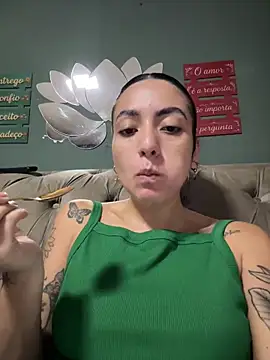 MartinadeCaxias online show from May 21, 2026, 2:13 pm