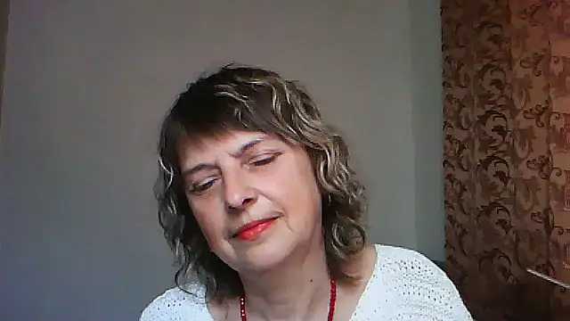 Snapshot of ElizabethGorden chatting on May 6, 2026, 1:38 pm ElizabethGorden online show from May 6, 2026, 1:38 pm