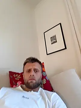 leeoslut online show from July 21, 2026, 7:11 am