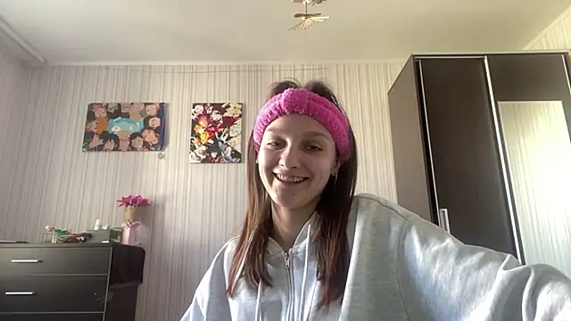 LavetaGossage online show from May 4, 2026, 2:02 pm