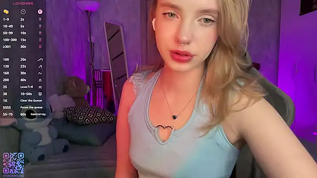 Eve Dark Side online show from June 19, 2026, 5:56 am