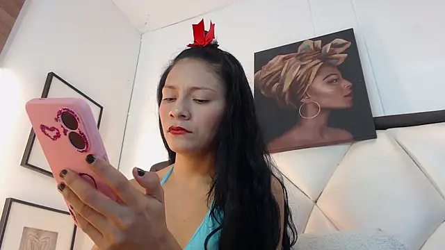 Karol Wilde online show from June 22, 2026, 11:57 pm