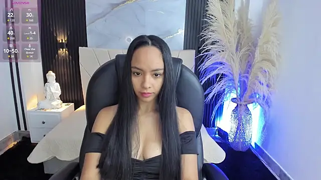 Selene-Diior online show from May 9, 2026, 11:48 am
