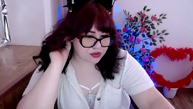 KarolinasHot online show from June 5, 2026, 5:40 pm