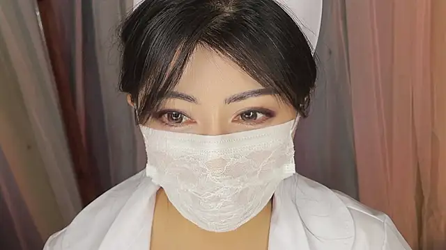 honeypeach666 online show from May 20, 2026, 12:44 pm