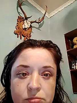 LeylaMilesson online show from May 5, 2026, 5:43 pm