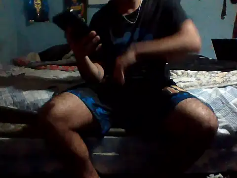 Snapshot of Martin106 chatting on May 12, 2026, 1:47 am Martin106 online show from May 12, 2026, 1:47 am