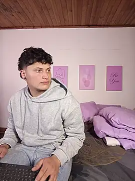Wildseductor1 online show from June 9, 2026, 9:26 pm