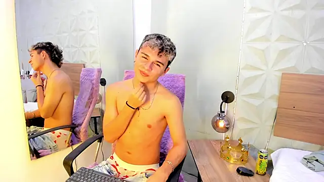 Snapshot of Valerius_Angel chatting on June 4, 2026, 1:00 am Valerius Angel online show from June 4, 2026, 1:00 am