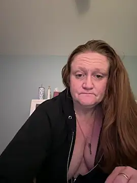 Kellilyn10 online show from June 16, 2026, 8:06 am