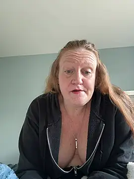Kellilyn10 online show from June 20, 2026, 2:09 pm