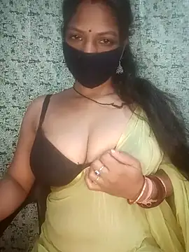 Juli 80 online show from June 11, 2026, 2:53 am
