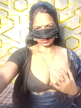 Juli 80 online show from July 1, 2026, 6:07 pm